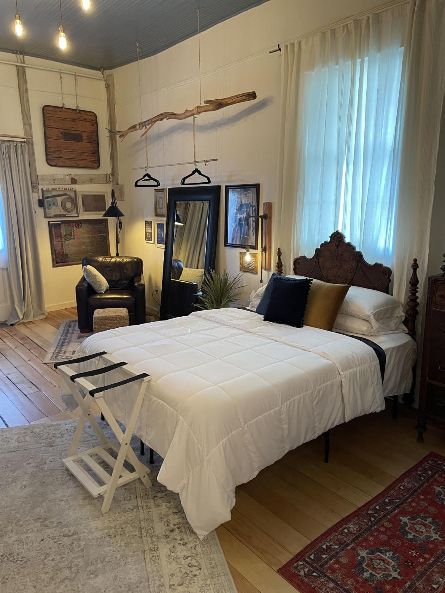 Painted Lady Bed & Brew Bed & Breakfast Albuquerque Exterior photo