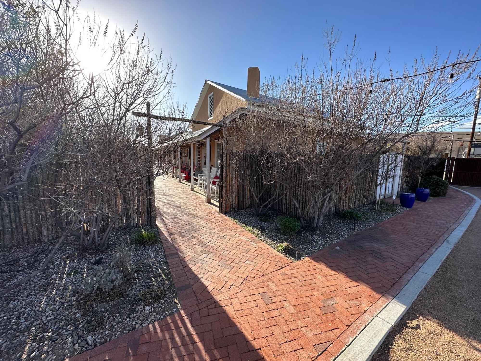 Painted Lady Bed & Brew Bed & Breakfast Albuquerque Exterior photo