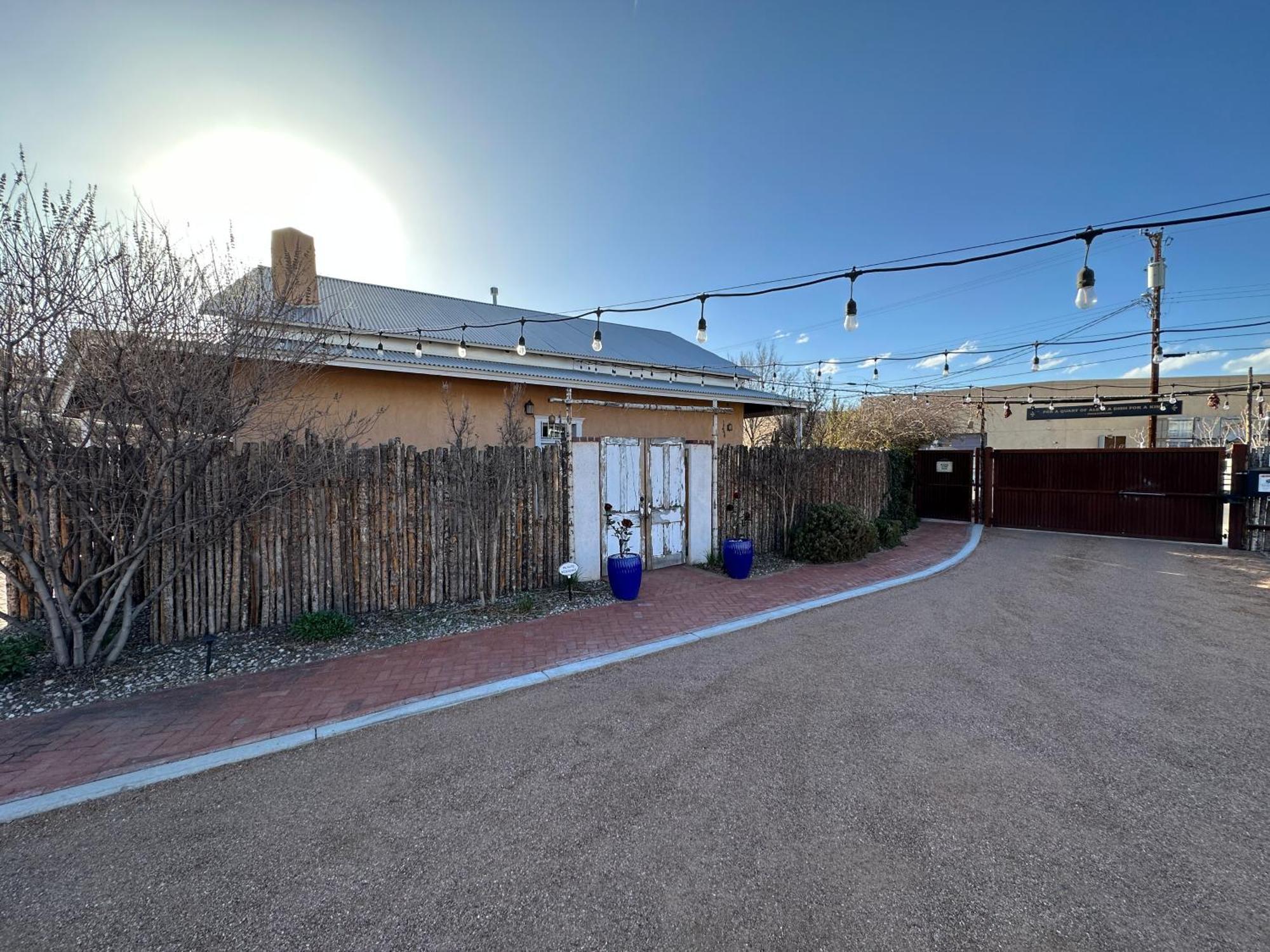 Painted Lady Bed & Brew Bed & Breakfast Albuquerque Exterior photo