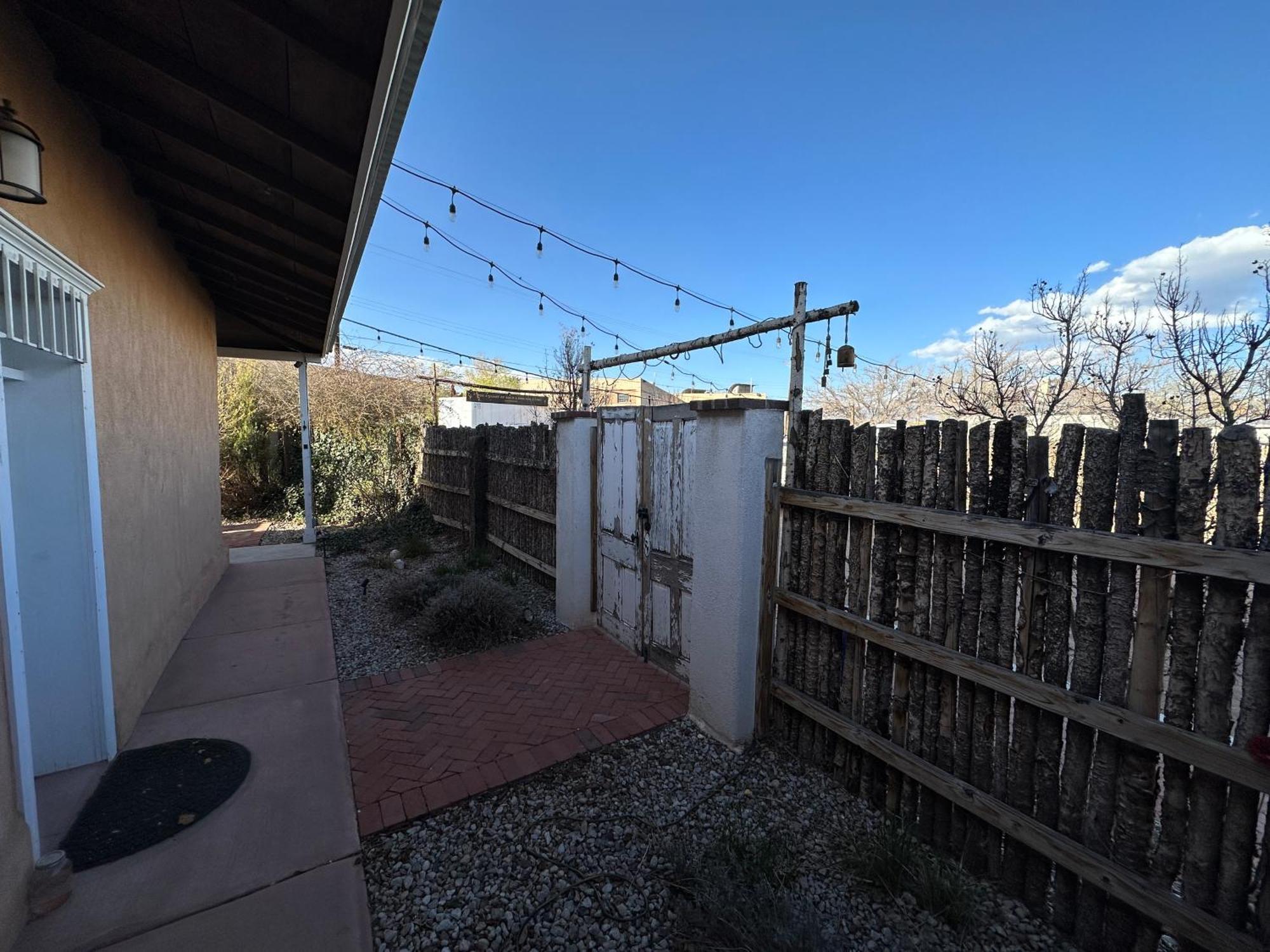 Painted Lady Bed & Brew Bed & Breakfast Albuquerque Exterior photo